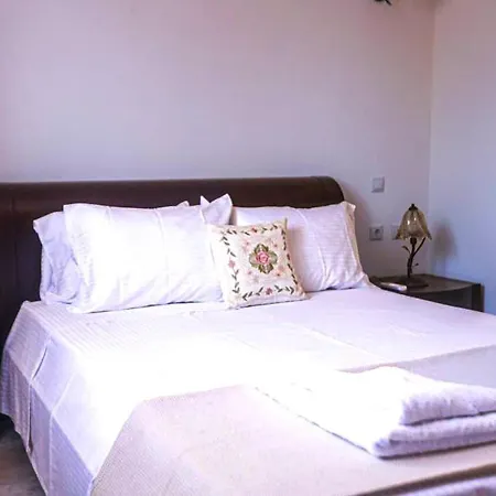 Hestia - Seaview Serenity With Private Pool By Mana Gers Villa