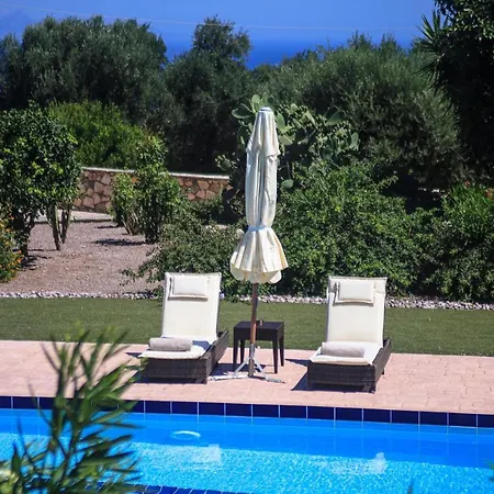 Hestia - Seaview Serenity With Private Pool By Mana Gers Villa